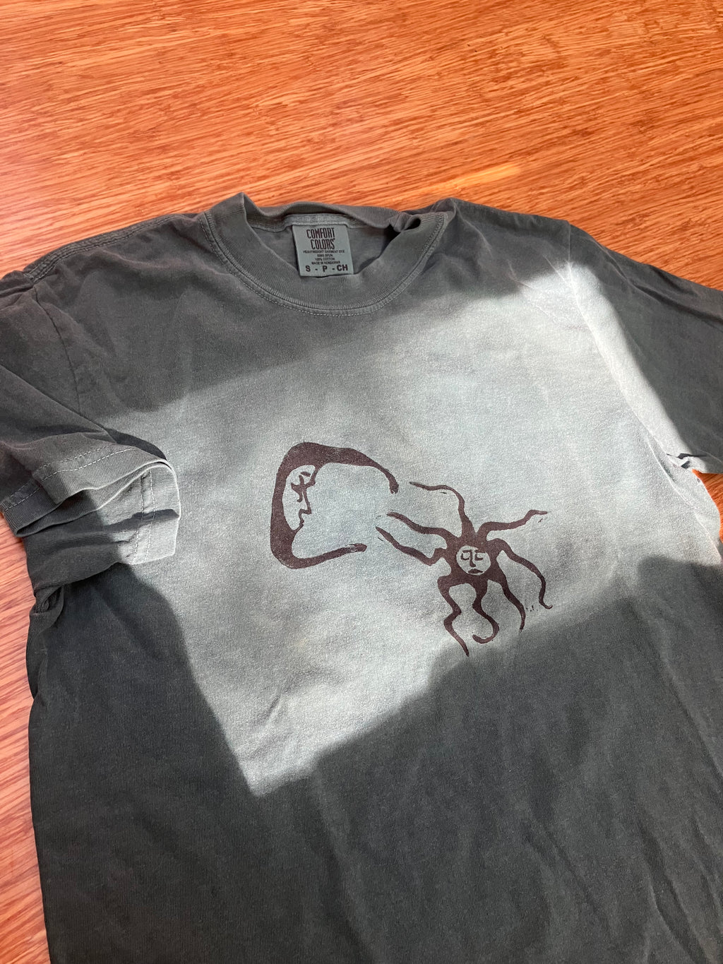 SUN AND MOON MEN’S TEE